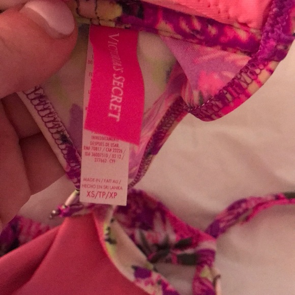 VICTORIAS SECRET BIKINI - Picture 3 of 3